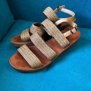 Lucky brand sandals